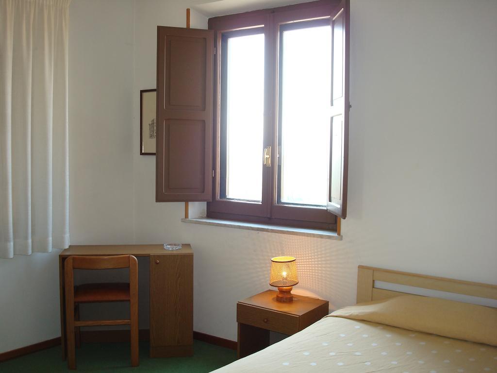 Albergo La Sfinge Chiusi Luaran gambar