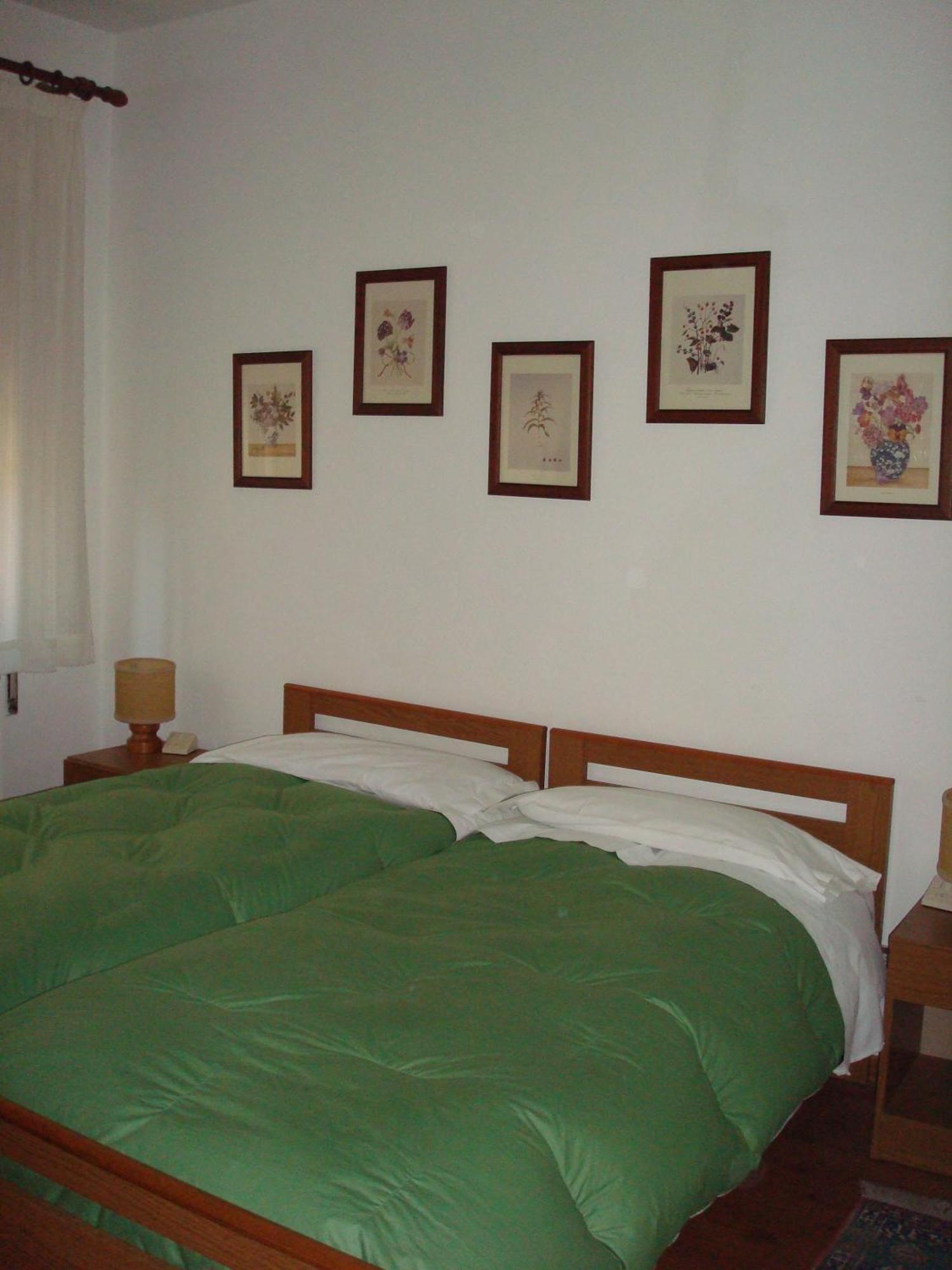 Albergo La Sfinge Chiusi Luaran gambar