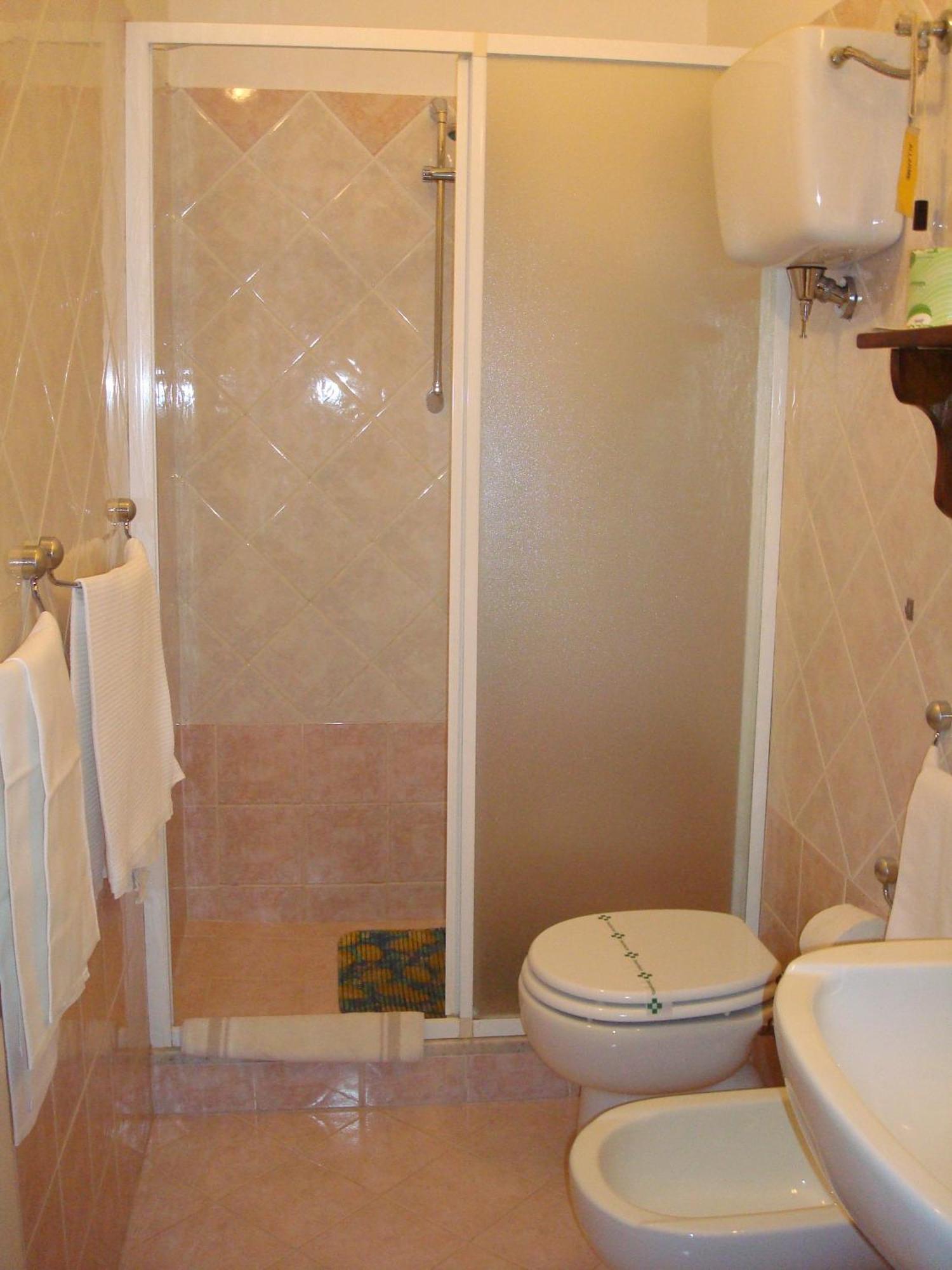 Albergo La Sfinge Chiusi Luaran gambar